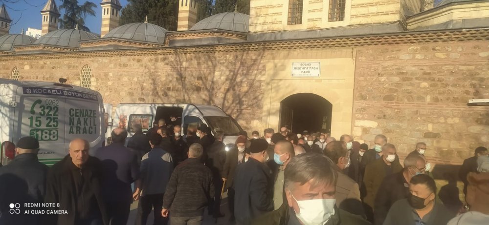 ÇOBAN MUSTAFA PAŞA CAMİİ LOKMA DAĞITIMI