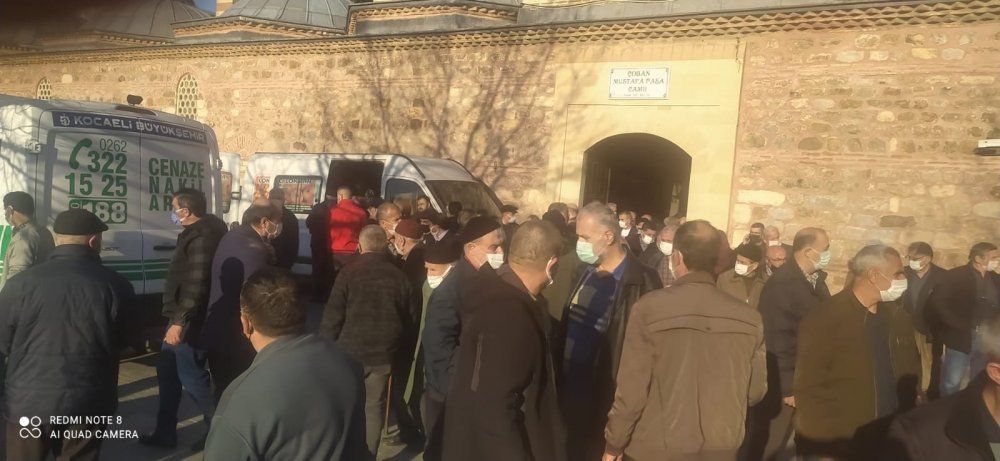 ÇOBAN MUSTAFA PAŞA CAMİİ LOKMA DAĞITIMI